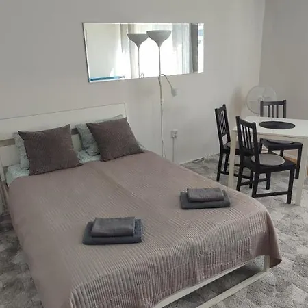 Centrum - Metro Rondo Onz