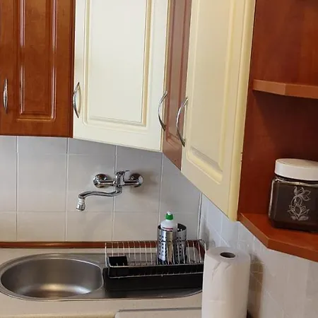 Centrum - Metro Rondo Onz Apartmán