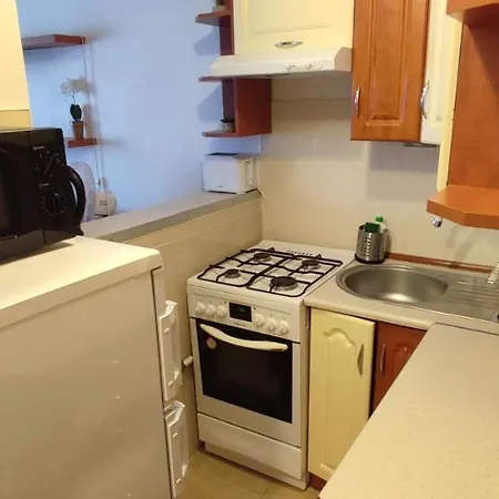 Centrum - Metro Rondo Onz Apartmán