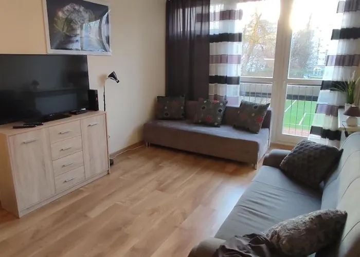 Centrum - Metro Rondo Onz Lägenhet