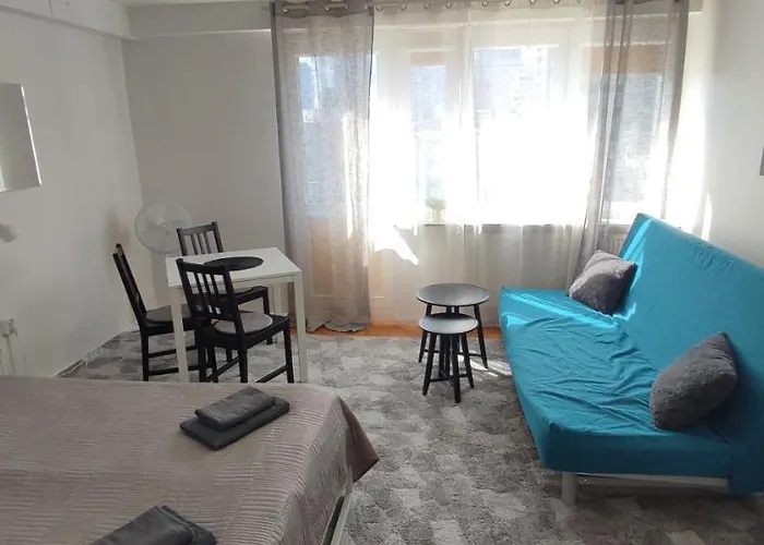 Centrum - Metro Rondo Onz *