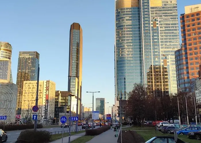 Centrum - Metro Rondo Onz *