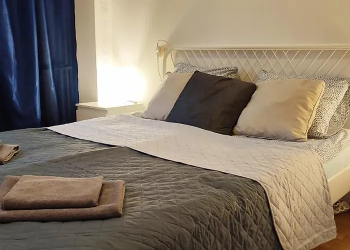 Centrum - Metro Rondo Onz * Warszawa