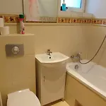 Centrum - Metro Rondo Onz Apartmán *