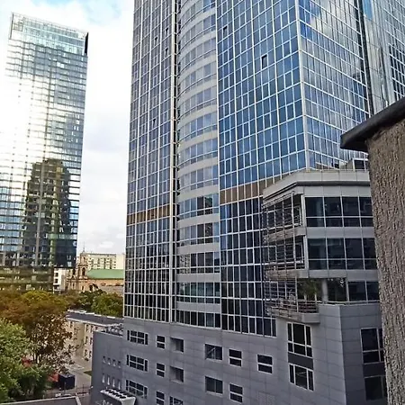 Centrum - Metro Rondo Onz Apartment Warsaw