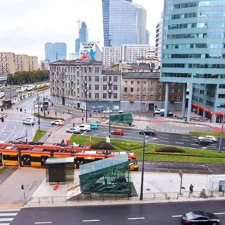 아파트 Centrum - Metro Rondo Onz