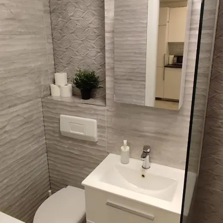 Centrum - Metro Rondo Onz * ורשה