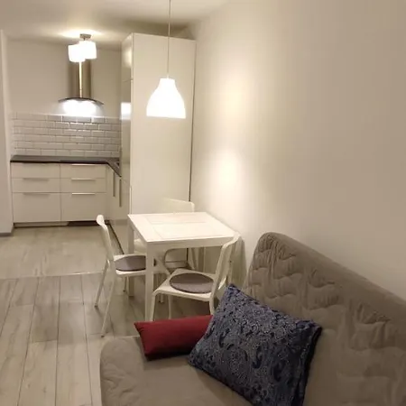 Centrum - Metro Rondo Onz ורשה