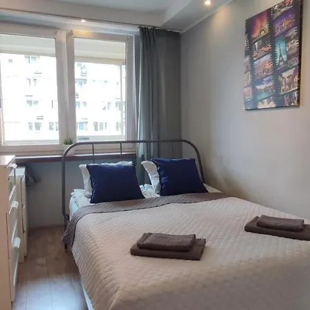 Apartment Centrum - Metro Rondo Onz