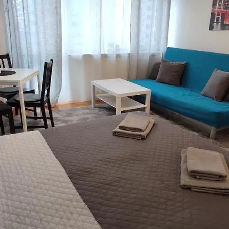 Centrum - Metro Rondo Onz Apartment Warsaw