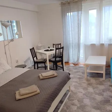 Apartment Centrum - Metro Rondo Onz *