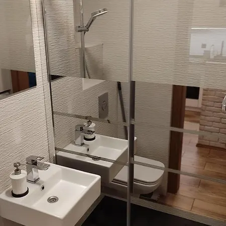 Centrum - Metro Rondo Onz ורשה