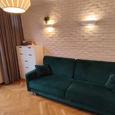 Centrum - Metro Rondo Onz * Warsaw