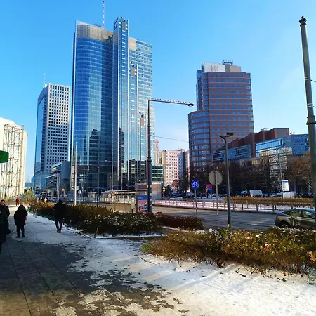 아파트 Centrum - Metro Rondo Onz
