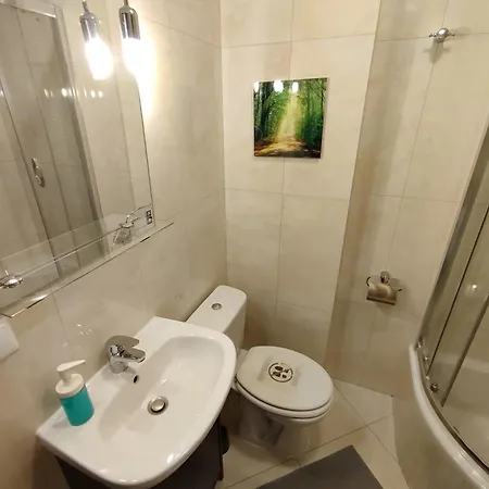 Centrum - Metro Rondo Onz Apartment Warsaw