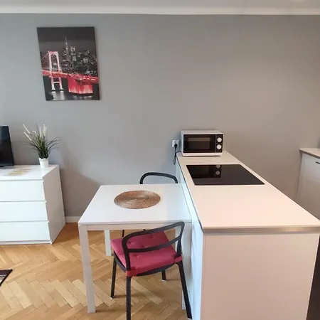 Appartement Centrum - Metro Rondo Onz *