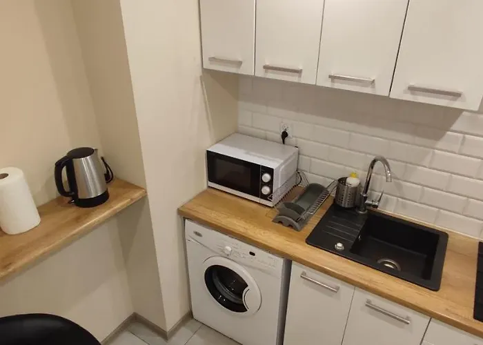 Centrum - Metro Rondo Onz Lägenhet *