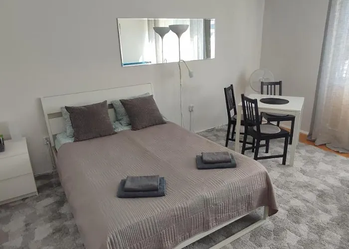 Centrum - Metro Rondo Onz