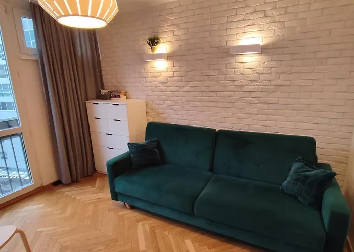 Centrum - Metro Rondo Onz * Varšava