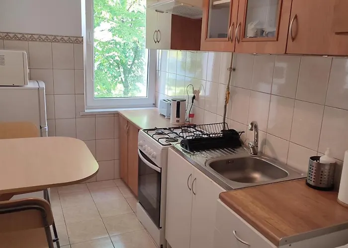 Centrum - Metro Rondo Onz Lägenhet *