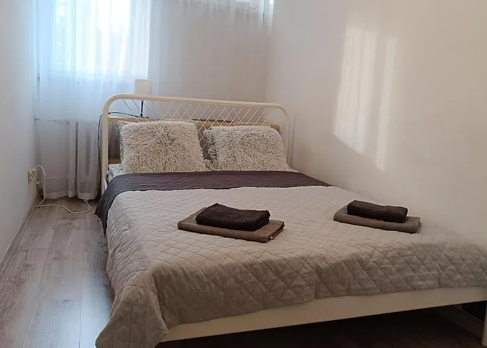 Centrum - Metro Rondo Onz Apartmán