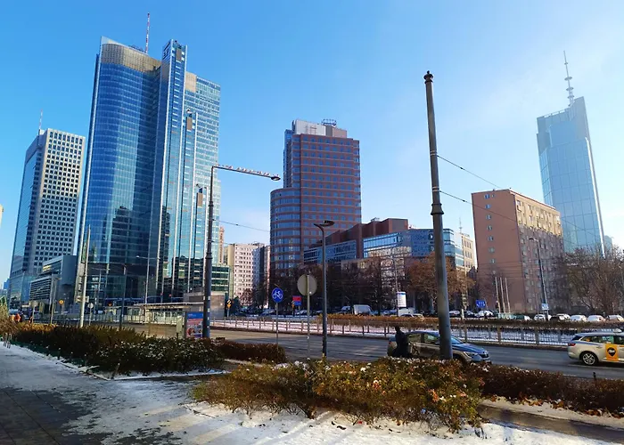 Centrum - Metro Rondo Onz Apartmán