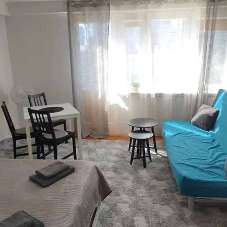 Centrum - Metro Rondo Onz *