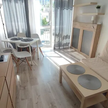 Centrum - Metro Rondo Onz *